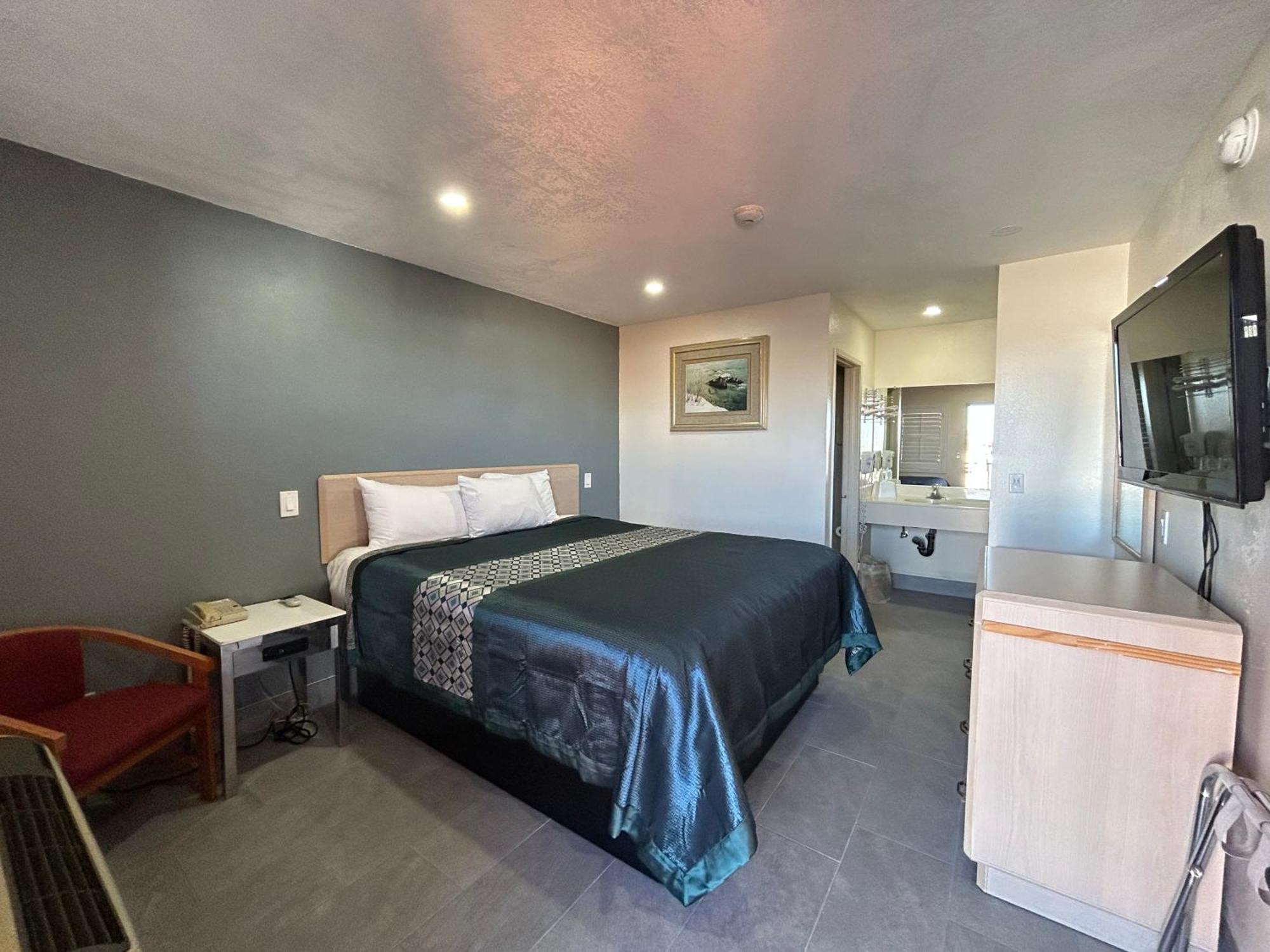 California Inn Hotel And Suites Adelanto Us 395 Exteriér fotografie