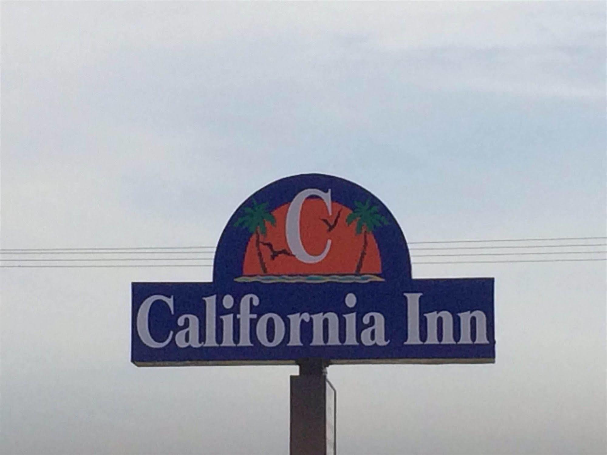 California Inn Hotel And Suites Adelanto Us 395 Exteriér fotografie